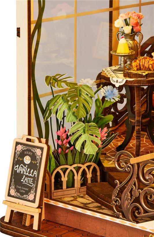 HOLIDAY CAFÉ