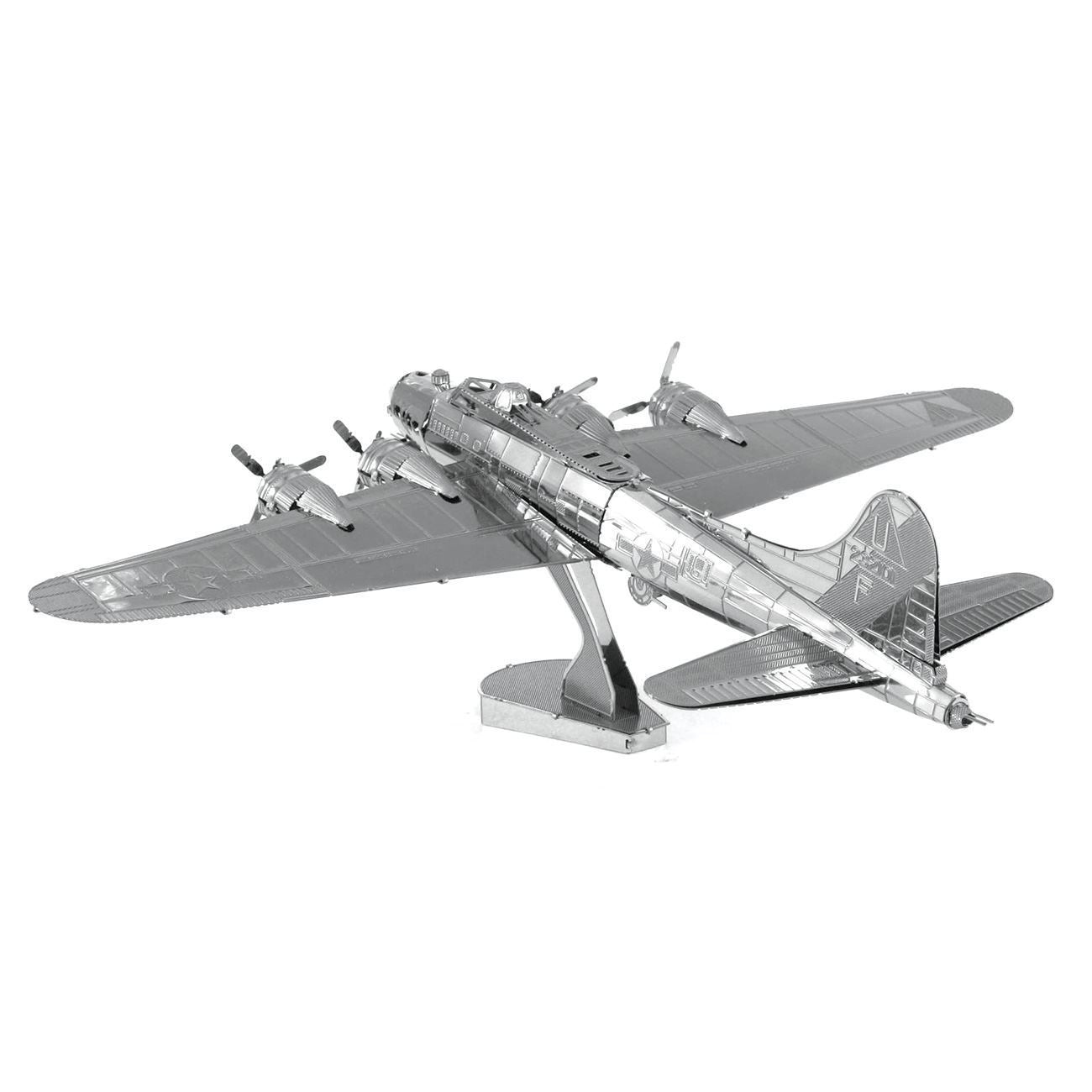 B-17 FLYING FORTRESS