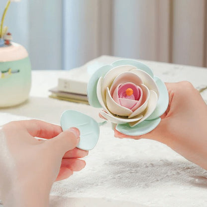 Minty Camellia Lamp