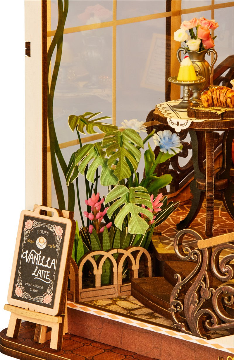 HOLIDAY CAFÉ