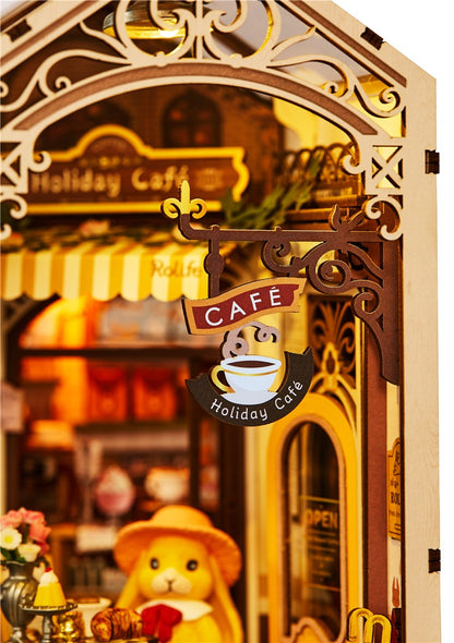HOLIDAY CAFÉ